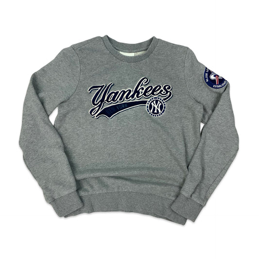 MLB New York Yankees Grey Embroidered Sweatshirt S