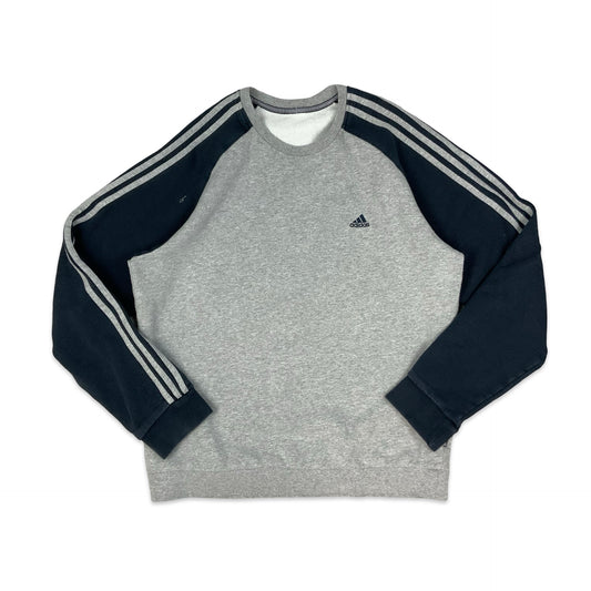 00's Adidas Grey & Navy Sweatshirt L