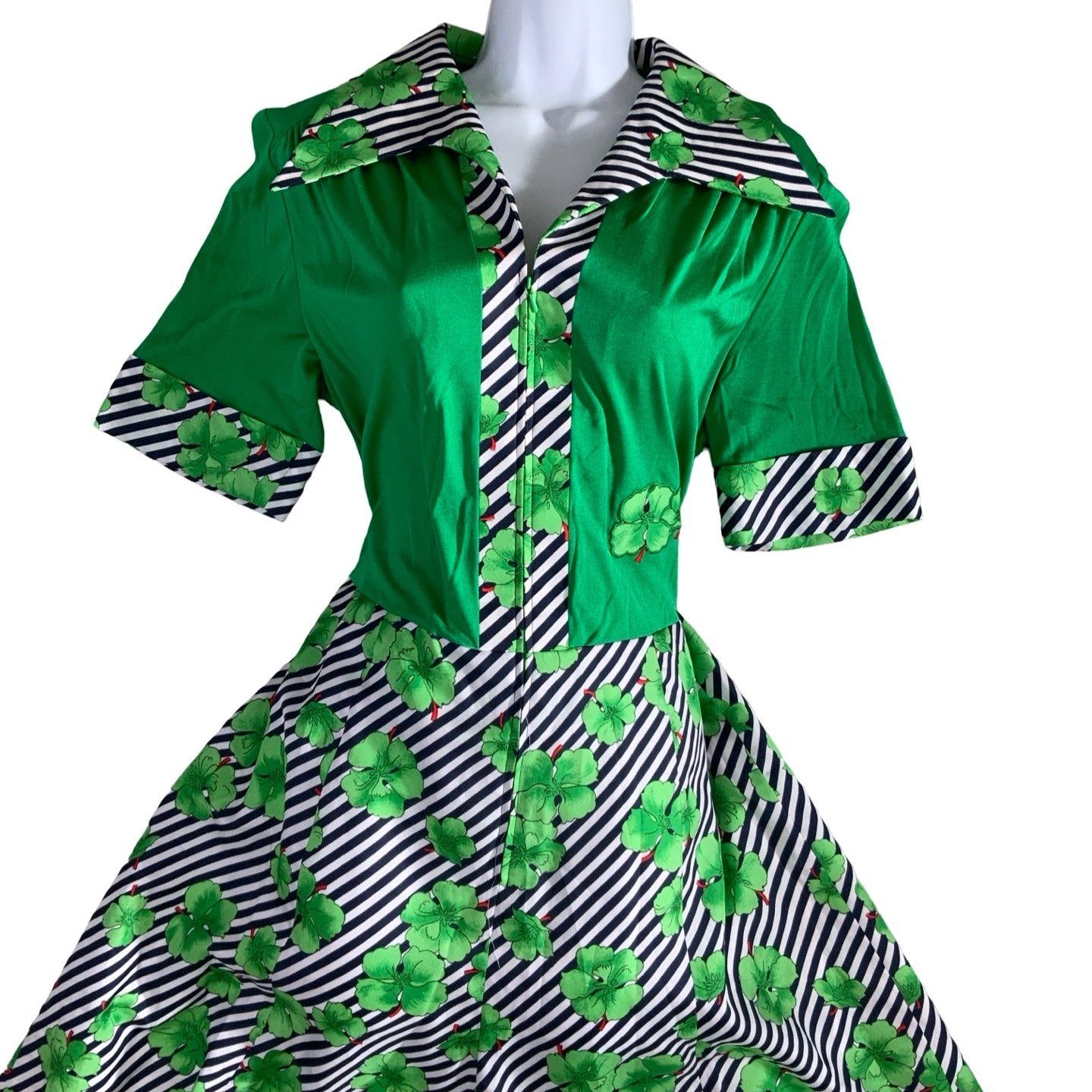 Vintage 70s 'Ein Fink Modell' Green Floral Aline Dress 12 14 16