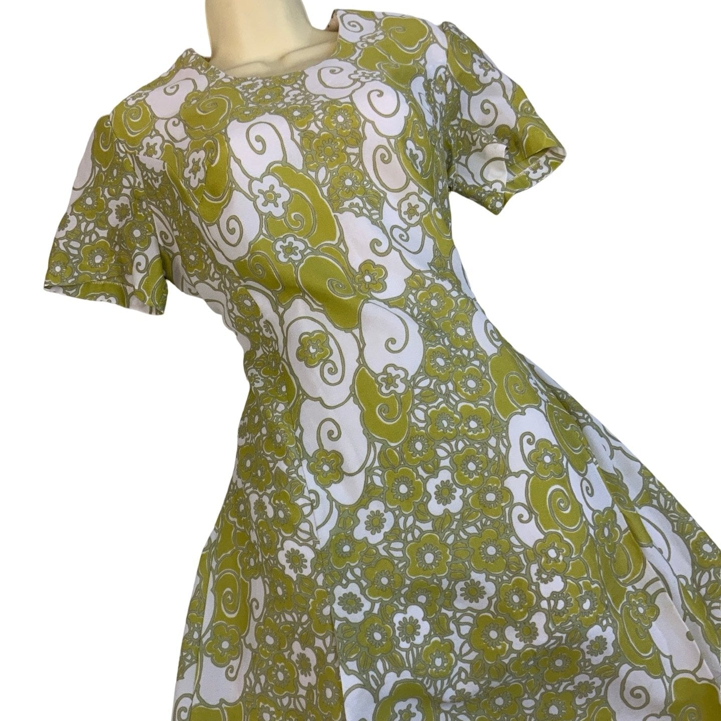 Vintage 60s 70s 'Diolen Apart' Green White Floral Mini Dress M 14