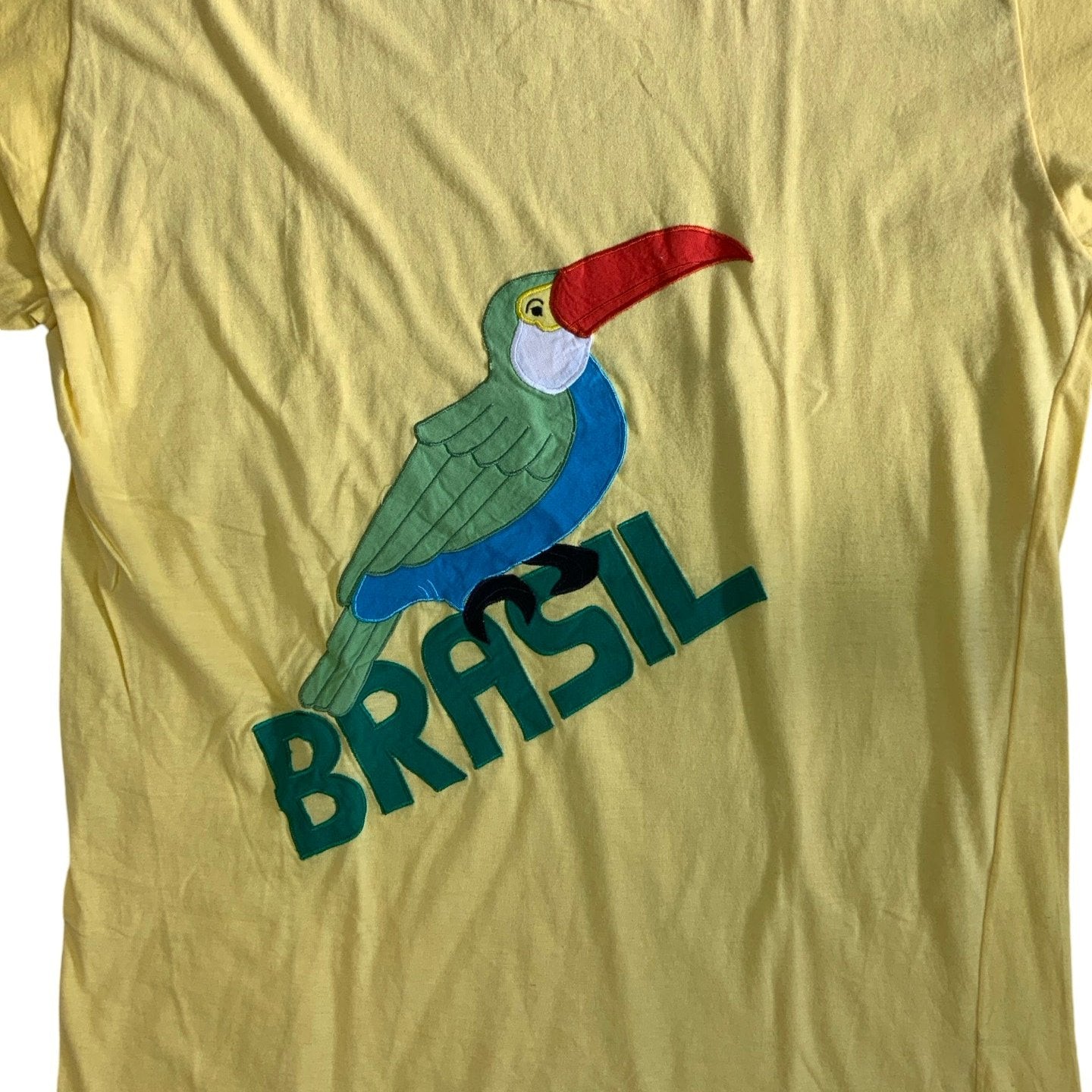 90s Yellow Toucan Brasil Graphic Tee M L