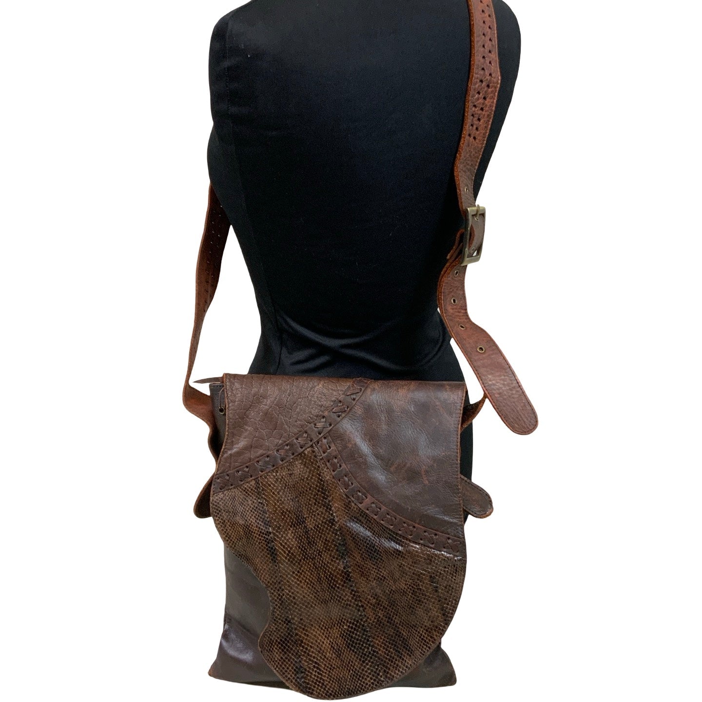 Vintage ‘Doenya’ Brown Snake Print Textured Asymmetric Magnetic Closure Handbag