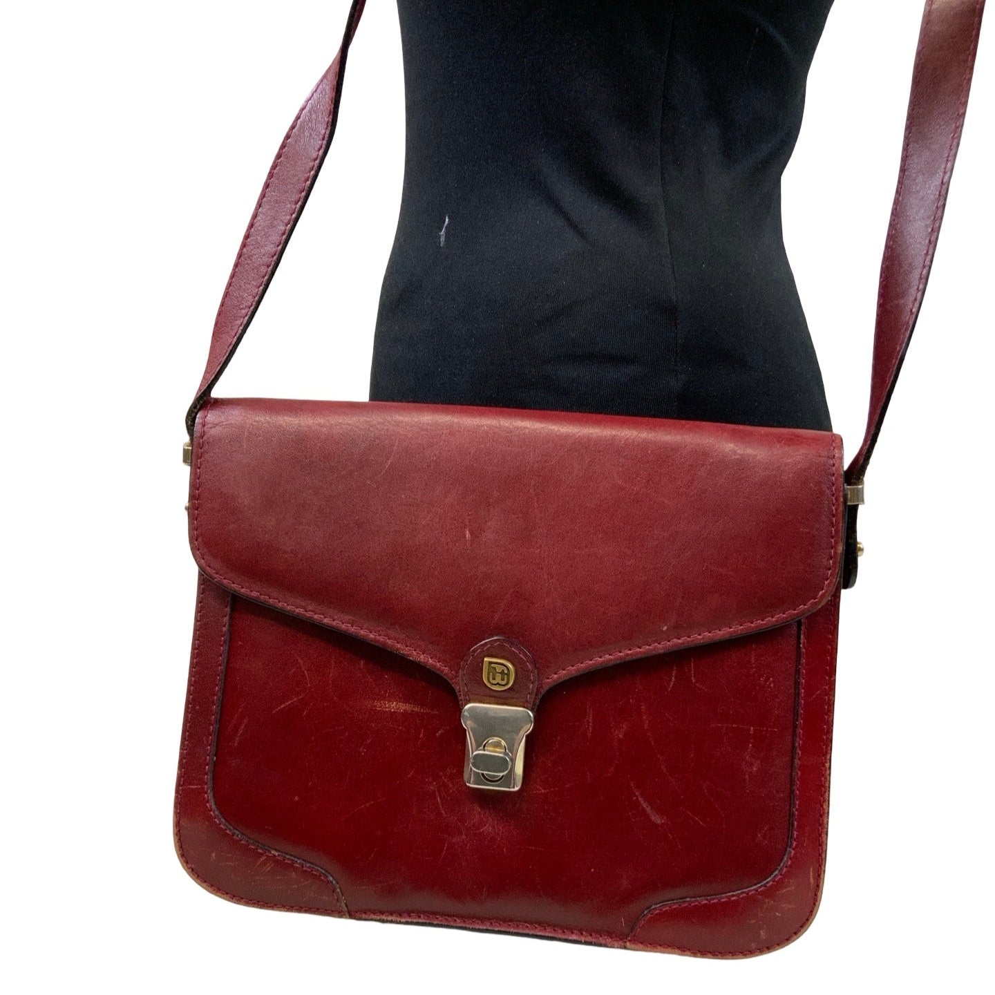 Vintage 80s 90s Red Twist Lock Leather Crossbody Shoulder Handbag