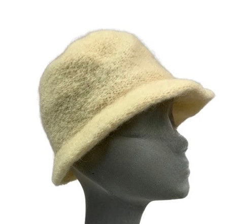 Vintage 60s Cream Knitted Bucket Hat