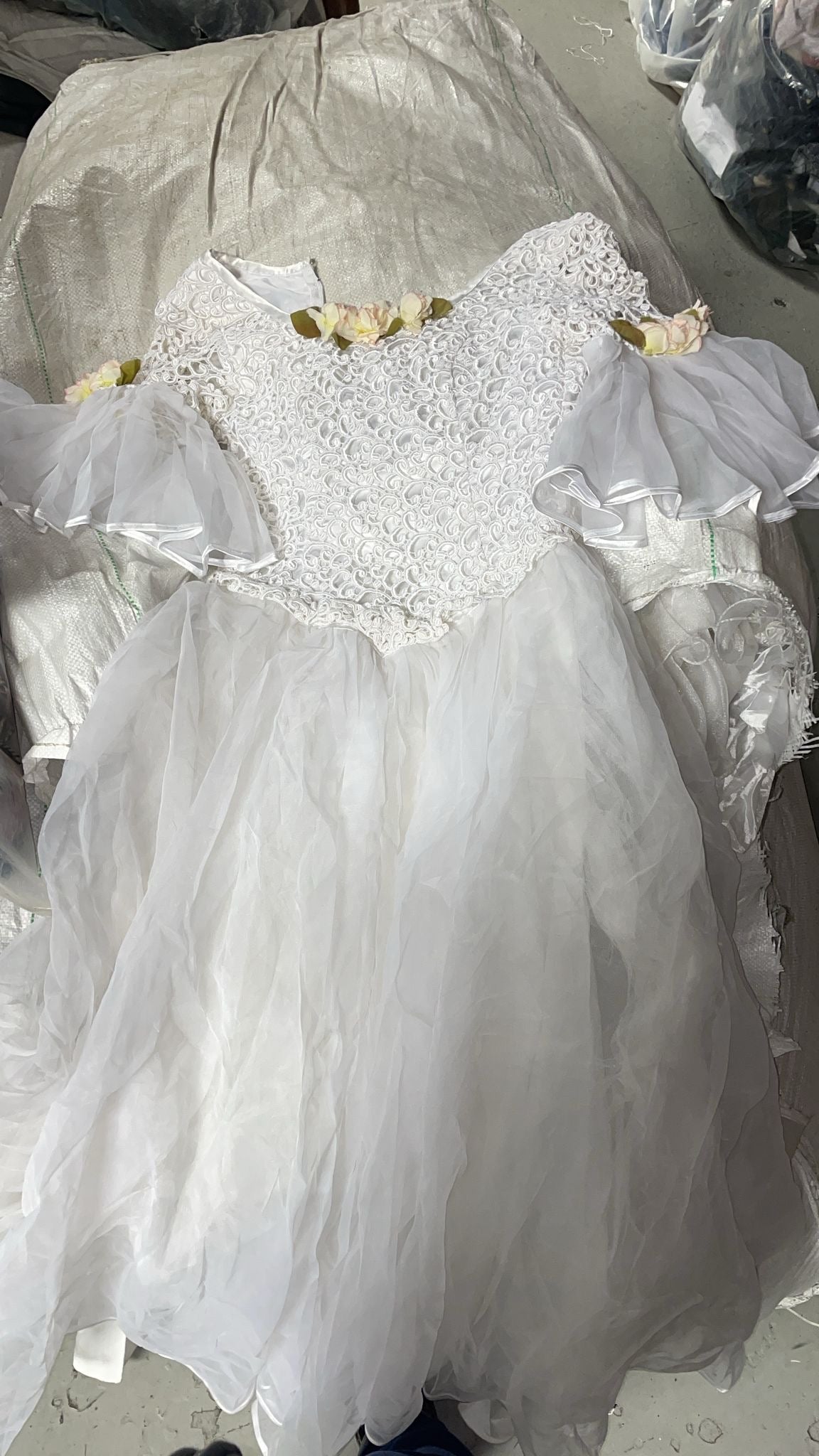 Wedding Dress 33kg / 66kg (Unopened Bale Wholesale)